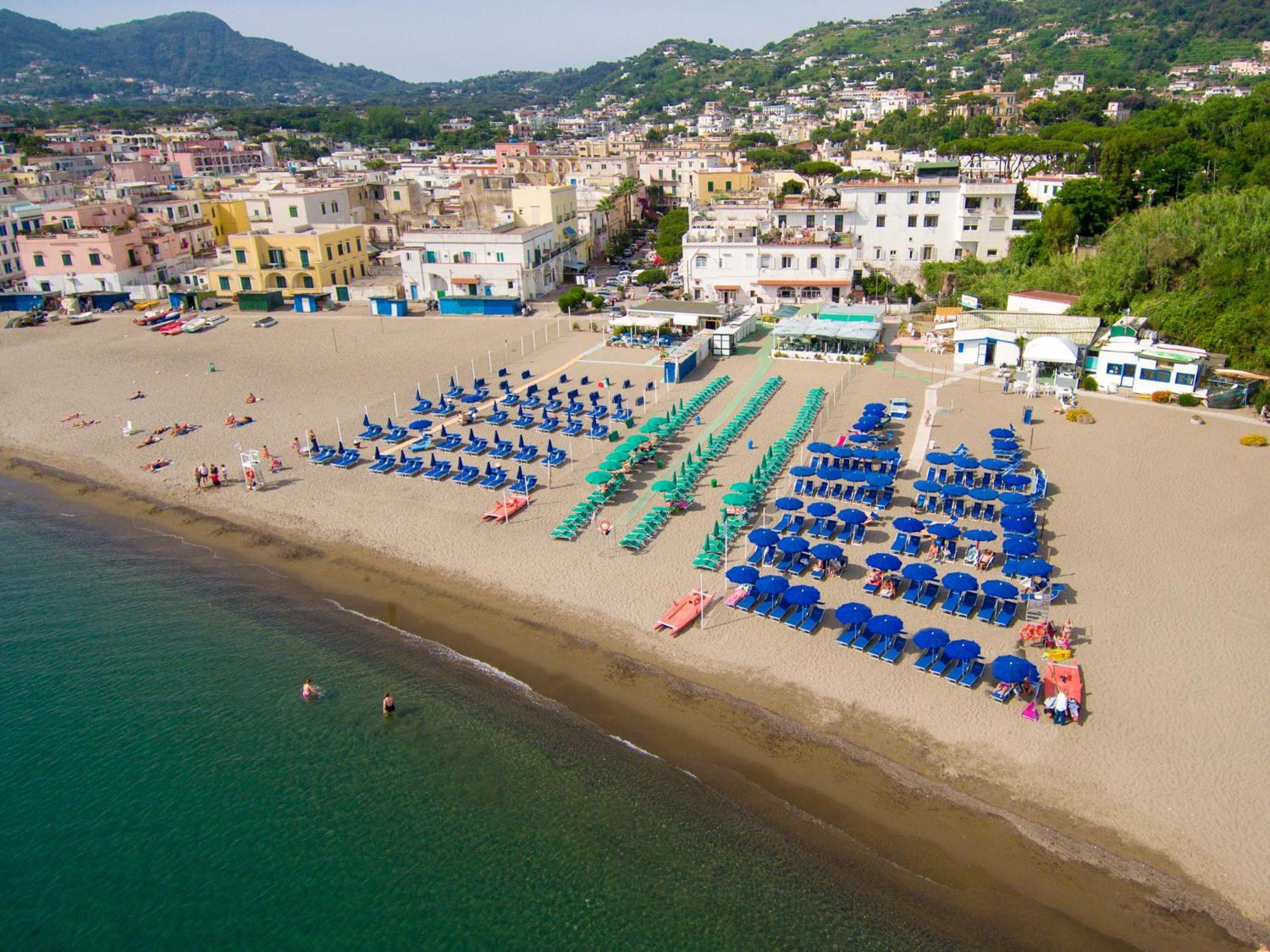 Hotel La Villarosa Terme Иския Екстериор снимка