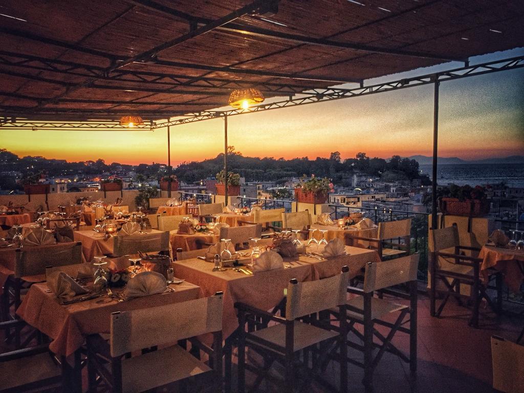 Hotel La Villarosa Terme Иския Екстериор снимка